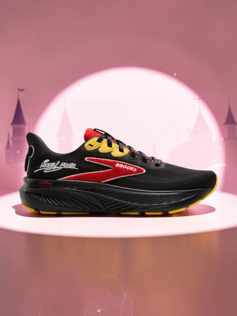 Brooks Ghost 17 Disney x Mickey Mouse Womens Running Shoes Black/Red (NEW)